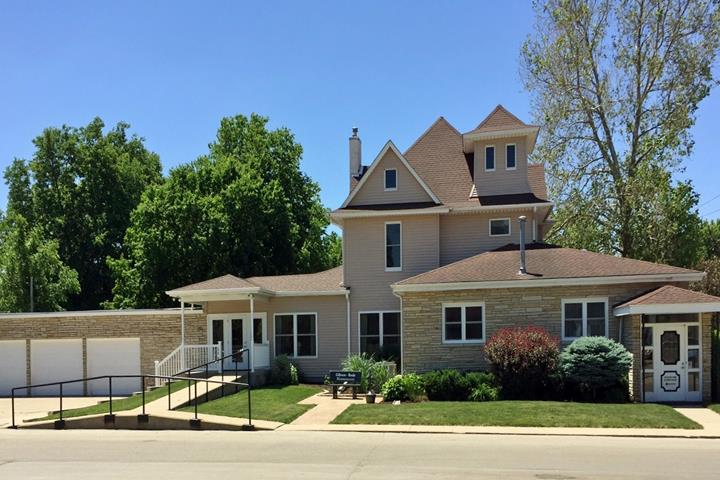 Funeral Services at Gibson – Bode Funeral Home & Cremation Services, Ltd. in Erie, Illinois | FuneralHomes.fyi Gibson – Bode Funeral Home & Cremation Services, Ltd. Erie Illinois