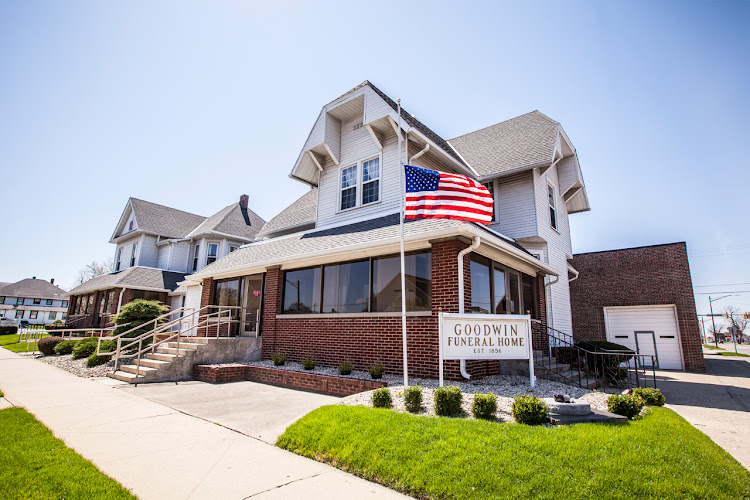 Funeral Services at Goodwin Funeral Home in Frankfort, Indiana | FuneralHomes.fyi Goodwin Funeral Home Frankfort Indiana