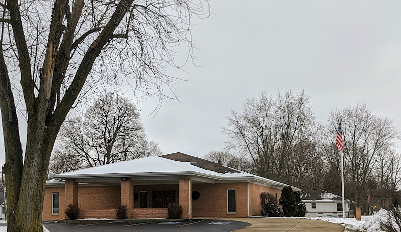 Funeral Services at Seals-Campbell Funeral Home in Marseilles, Illinois | FuneralHomes.fyi Seals-Campbell Funeral Home Marseilles Illinois