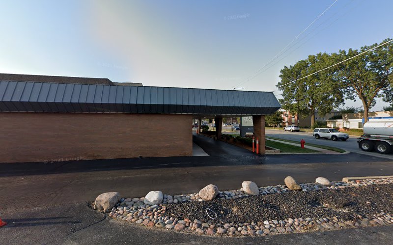 Funeral Services at Hann Funeral Home in Bridgeview, Illinois | FuneralHomes.fyi Hann Funeral Home Bridgeview Illinois