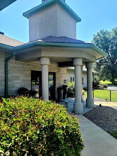 Funeral Services at Lake View Funeral Home & Memorial Gardens in Fairview Heights, Illinois | FuneralHomes.fyi Lake View Funeral Home & Memorial Gardens Fairview Heights Illinois