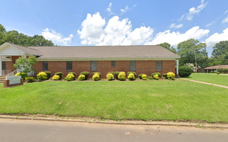 Funeral Services at Oliver Funeral Home in Winona, Mississippi | FuneralHomes.fyi Oliver Funeral Home Winona Mississippi