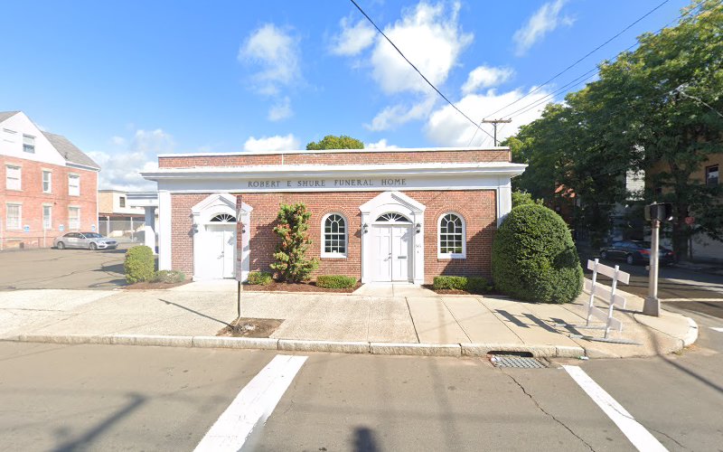 Funeral Services at Robert E Shure Funeral Home in New Haven, Connecticut | FuneralHomes.fyi Robert E Shure Funeral Home New Haven Connecticut