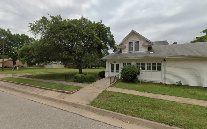 Funeral Services at Hatfield-Smith Funeral Home in Belle Plaine, Kansas | FuneralHomes.fyi Hatfield-Smith Funeral Home Belle Plaine Kansas