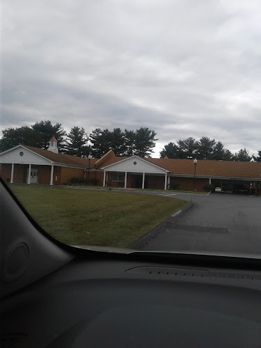 Funeral Services at Pulaski Funeral Home in Somerset, Kentucky | FuneralHomes.fyi Pulaski Funeral Home Somerset Kentucky