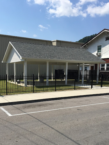 Arnett & Steele Funeral Home Inc. Pineville Kentucky