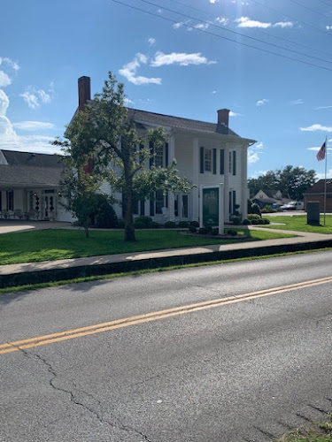 Funeral Services at Marvin E Owens Home for Funerals in Brodhead, Kentucky | FuneralHomes.fyi Marvin E Owens Home for Funerals Brodhead Kentucky