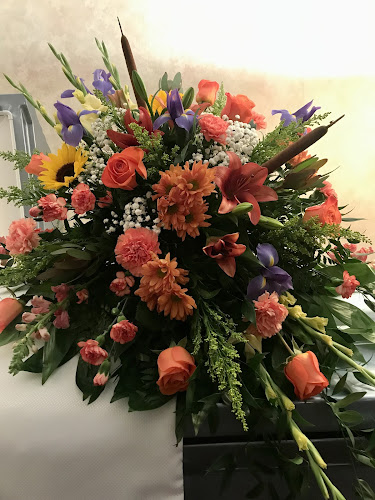 Funeral Services at Johnson-Vaughn-Phelps Funeral Home, Inc. in Bowling Green, Kentucky | FuneralHomes.fyi Johnson-Vaughn-Phelps Funeral Home, Inc. Bowling Green Kentucky