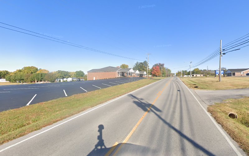 Funeral Services at Young Funeral Home in Russellville, Kentucky | FuneralHomes.fyi Young Funeral Home Russellville Kentucky