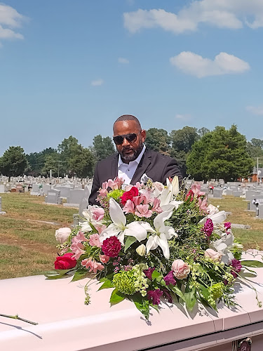 Funeral Services at Bradshaw Funeral Home, Inc. in Kennett, Missouri | FuneralHomes.fyi Bradshaw Funeral Home, Inc. Kennett Missouri