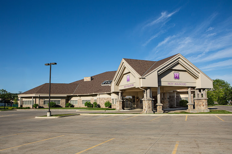 Funeral Services at Hoy-Kilnoski Funeral Home and Crematory in Council Bluffs, Iowa | FuneralHomes.fyi Hoy-Kilnoski Funeral Home and Crematory Council Bluffs Iowa