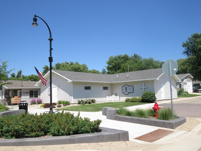 Funeral Services at Jurrens Funeral Homes in Larchwood, Iowa | FuneralHomes.fyi Jurrens Funeral Homes Larchwood Iowa