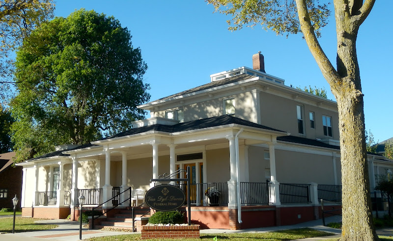 Funeral Services at Van Dyk-Duven Funeral Home in Pella, Iowa | FuneralHomes.fyi Van Dyk-Duven Funeral Home Pella Iowa