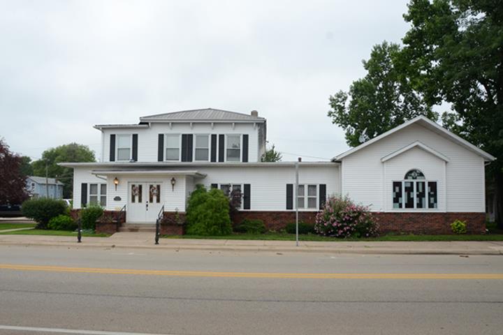 Funeral Services at Lemke Funeral Homes in Clinton, Iowa | FuneralHomes.fyi Lemke Funeral Homes Clinton Iowa