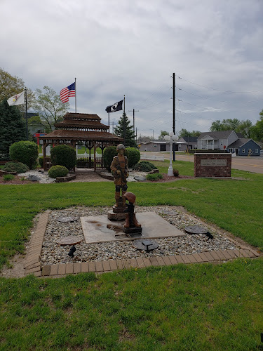 Funeral Services at Richeson Funeral Home in Troy, Illinois | FuneralHomes.fyi Richeson Funeral Home Troy Illinois