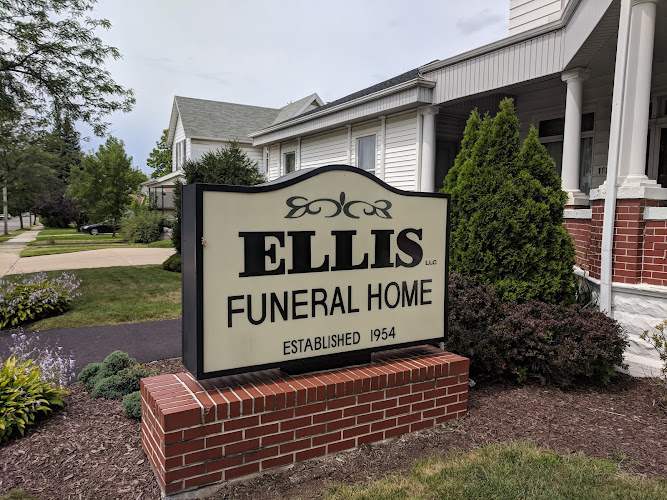 Funeral Services at Ellis Funeral Home LLC in Fort Wayne, Indiana | FuneralHomes.fyi Ellis Funeral Home LLC Fort Wayne Indiana