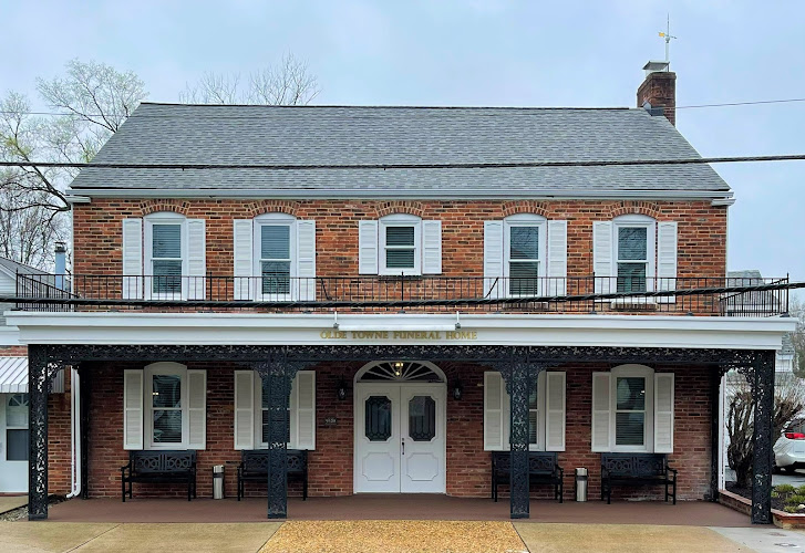 Funeral Services at Olde Towne Funeral Home of Manassas in Manassas, Virginia | FuneralHomes.fyi Olde Towne Funeral Home of Manassas Manassas Virginia
