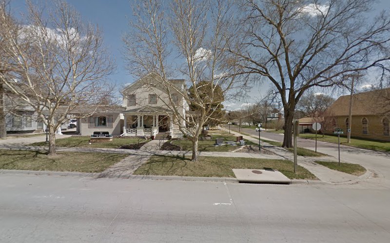 Schoen Funeral Home & Monuments Beloit Kansas