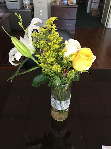 Funeral Services at Funeraria Hialeah Memorial in Hialeah, Florida | FuneralHomes.fyi Funeraria Hialeah Memorial Hialeah Florida