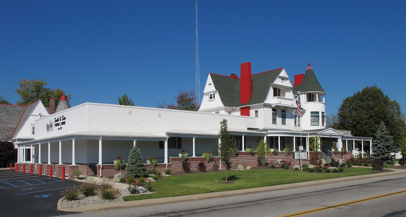 Smith & Sons Funeral Homes Columbia City Indiana