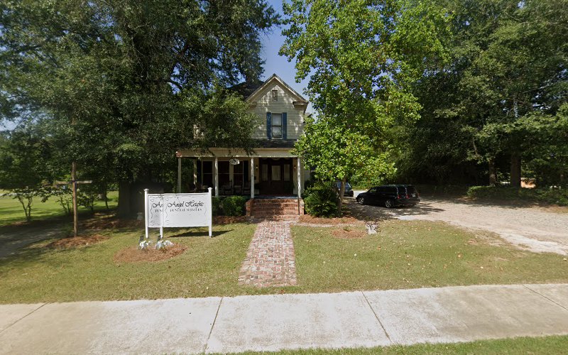Funeral Services at Angel Heights Funeral Services in Hawkinsville, Georgia | FuneralHomes.fyi Angel Heights Funeral Services Hawkinsville Georgia