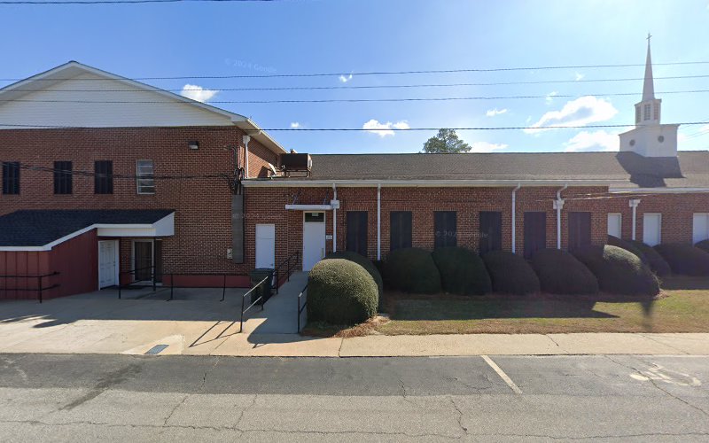 Funeral Services at Ronald V Hall Funeral Home Inc in Vidalia, Georgia | FuneralHomes.fyi Ronald V Hall Funeral Home Inc Vidalia Georgia