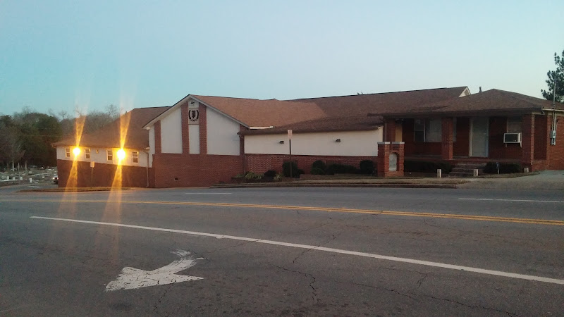 Funeral Services at Peoples Funeral Home in Milledgeville, Georgia | FuneralHomes.fyi Peoples Funeral Home Milledgeville Georgia