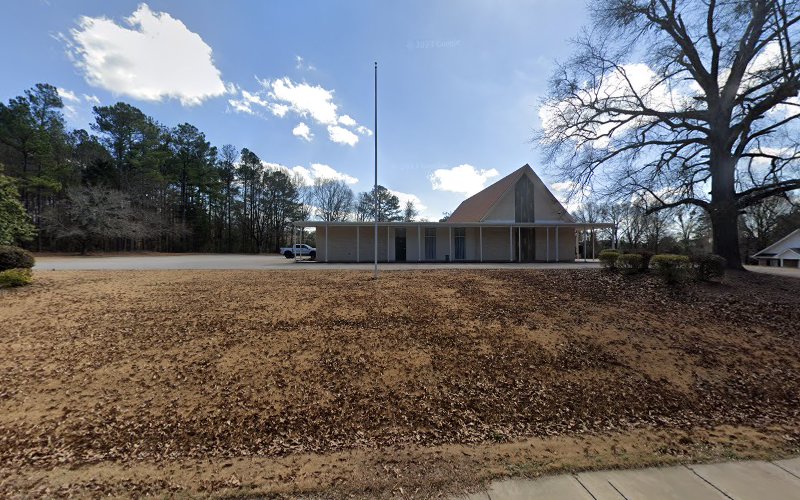 Funeral Services at Haisten Funeral Home in Jackson, Georgia | FuneralHomes.fyi Haisten Funeral Home Jackson Georgia