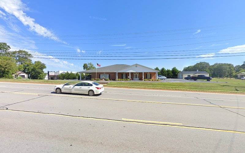 Funeral Services at Mack’s Funeral Home of Elberton in Elberton, Georgia | FuneralHomes.fyi Mack’s Funeral Home of Elberton Elberton Georgia