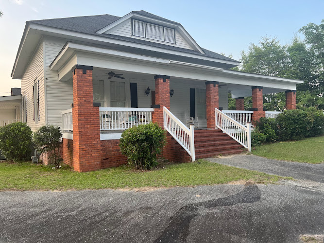 Funeral Services at Howard Mortuary – Wrightsville in Wrightsville, Georgia | FuneralHomes.fyi Howard Mortuary – Wrightsville Wrightsville Georgia