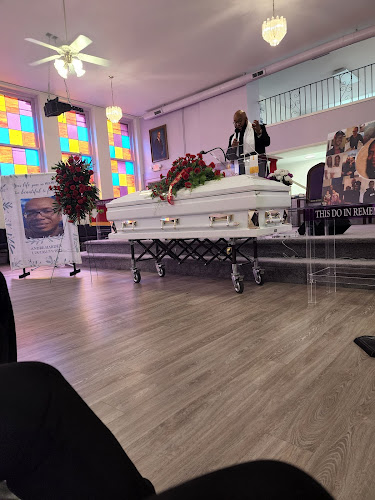 Funeral Services at Gatling and Sons Funeral Services in Olympia Fields, Illinois | FuneralHomes.fyi Gatling and Sons Funeral Services Olympia Fields Illinois