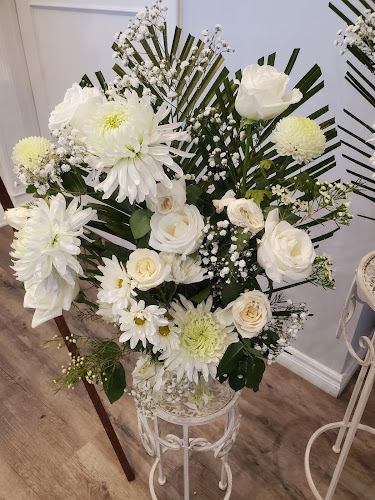 Funeral Services at Warm Wishes Funeral Services in Santa Ana, California | FuneralHomes.fyi Warm Wishes Funeral Services Santa Ana California