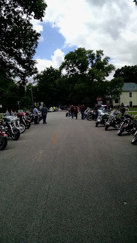 Funeral Services at Sutherland-Garnier Funeral Home and Cremation Services in Centralia, Illinois | FuneralHomes.fyi Sutherland-Garnier Funeral Home and Cremation Services Centralia Illinois