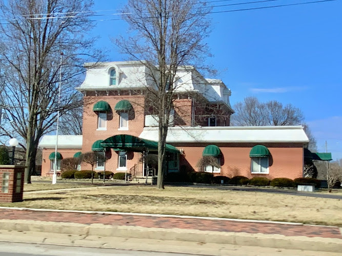 Funeral Services at Meyer Funeral Home in Newton, Illinois | FuneralHomes.fyi Meyer Funeral Home Newton Illinois