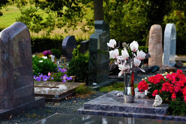 Funeral Services at Hillcrest Cemetery, Funeral Home & Cremation Center in Centralia, Illinois | FuneralHomes.fyi Hillcrest Cemetery, Funeral Home & Cremation Center Centralia Illinois
