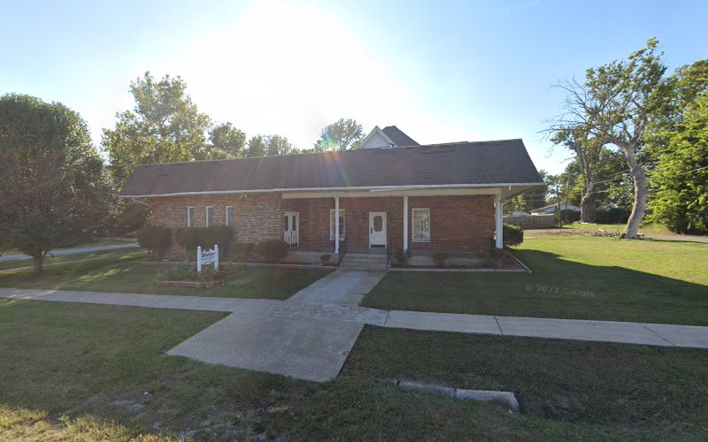 Funeral Services at Walker Funeral Homes in Hurst, Illinois | FuneralHomes.fyi Walker Funeral Homes Hurst Illinois