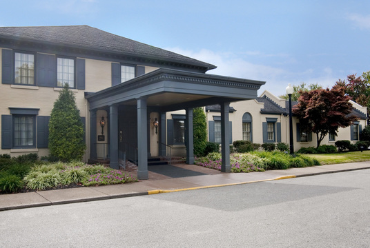 Funeral Services at Alexander Funeral Home-West Chapel in Evansville, Indiana | FuneralHomes.fyi Alexander Funeral Home-West Chapel Evansville Indiana