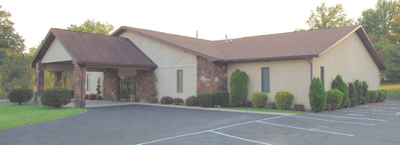 Funeral Services at Crain Funeral Home & Cremation Service in Murphysboro, Illinois | FuneralHomes.fyi Crain Funeral Home & Cremation Service Murphysboro Illinois