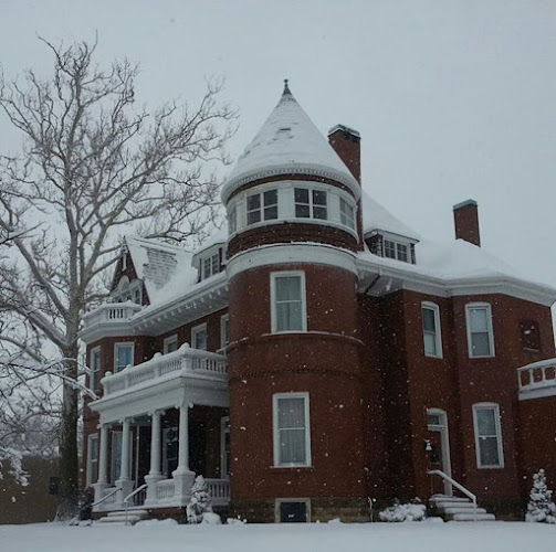 Funeral Services at Donnell-Wiegand Funeral Home in Greenville, Illinois | FuneralHomes.fyi Donnell-Wiegand Funeral Home Greenville Illinois