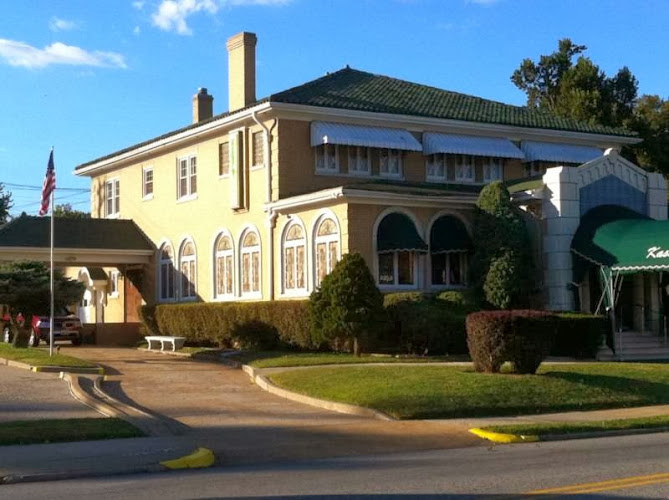Funeral Services at Kassly – Meridith Funeral Home in Collinsville, Illinois | FuneralHomes.fyi Kassly – Meridith Funeral Home Collinsville Illinois
