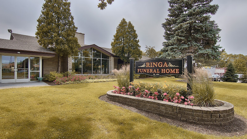 Funeral Services at Ringa Funeral Home and Cremation Service in Lake Villa, Illinois | FuneralHomes.fyi Ringa Funeral Home and Cremation Service Lake Villa Illinois