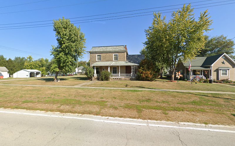 Funeral Services at Lockart Green Funeral Homes in Stewardson, Illinois | FuneralHomes.fyi Lockart Green Funeral Homes Stewardson Illinois