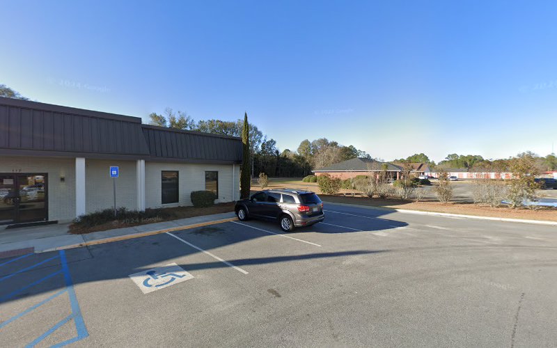 Funeral Services at Brannen-Kennedy Funeral Home in Reidsville, Georgia | FuneralHomes.fyi Brannen-Kennedy Funeral Home Reidsville Georgia