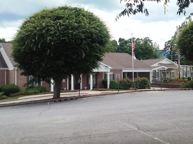 Funeral Services at Wells Funeral Home & Cremation Services in Waynesville, North Carolina | FuneralHomes.fyi Wells Funeral Home & Cremation Services Waynesville North Carolina