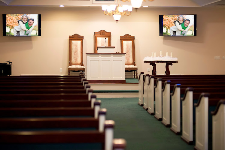 Funeral Services at Jones-Wynn Funeral Home Inc & Cremation Service in Villa Rica, Georgia | FuneralHomes.fyi Jones-Wynn Funeral Home Inc & Cremation Service Villa Rica Georgia