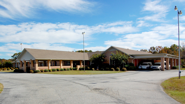 Funeral Services at Smith Memory Chapel in Winder, Georgia | FuneralHomes.fyi Smith Memory Chapel Winder Georgia