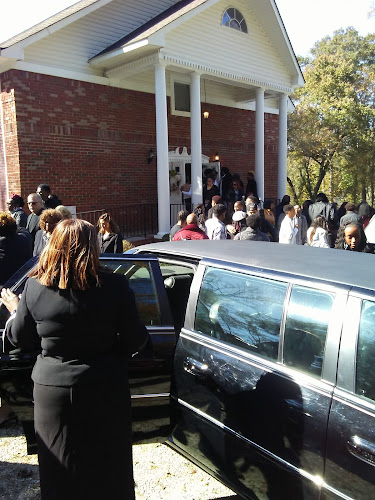 R W Andrews Mortuary East Point Georgia