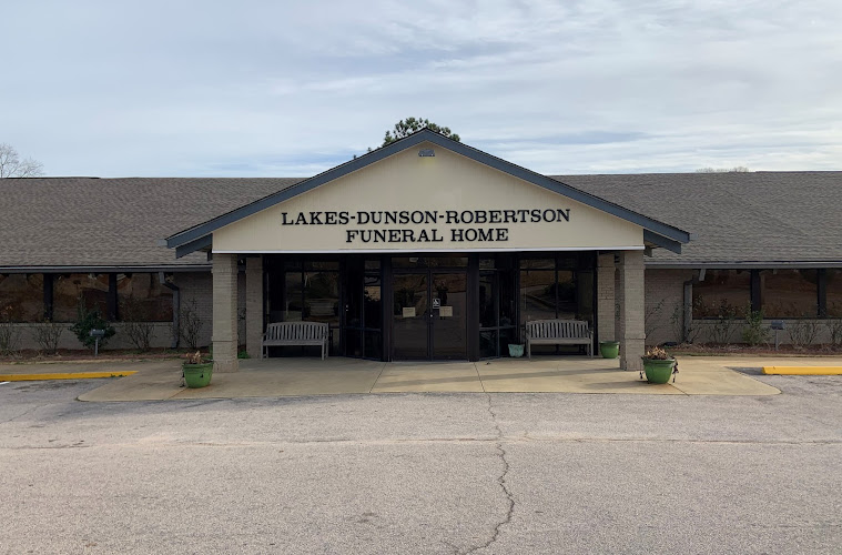 Lakes-Dunson-Robertson Funeral Home LaGrange Georgia