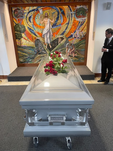 Funeral Services at Montclair-Lucania Funeral Home in Chicago, Illinois | FuneralHomes.fyi Montclair-Lucania Funeral Home Chicago Illinois