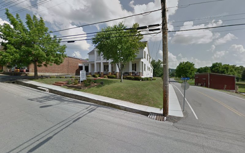 Upton Funeral Home Celina Tennessee